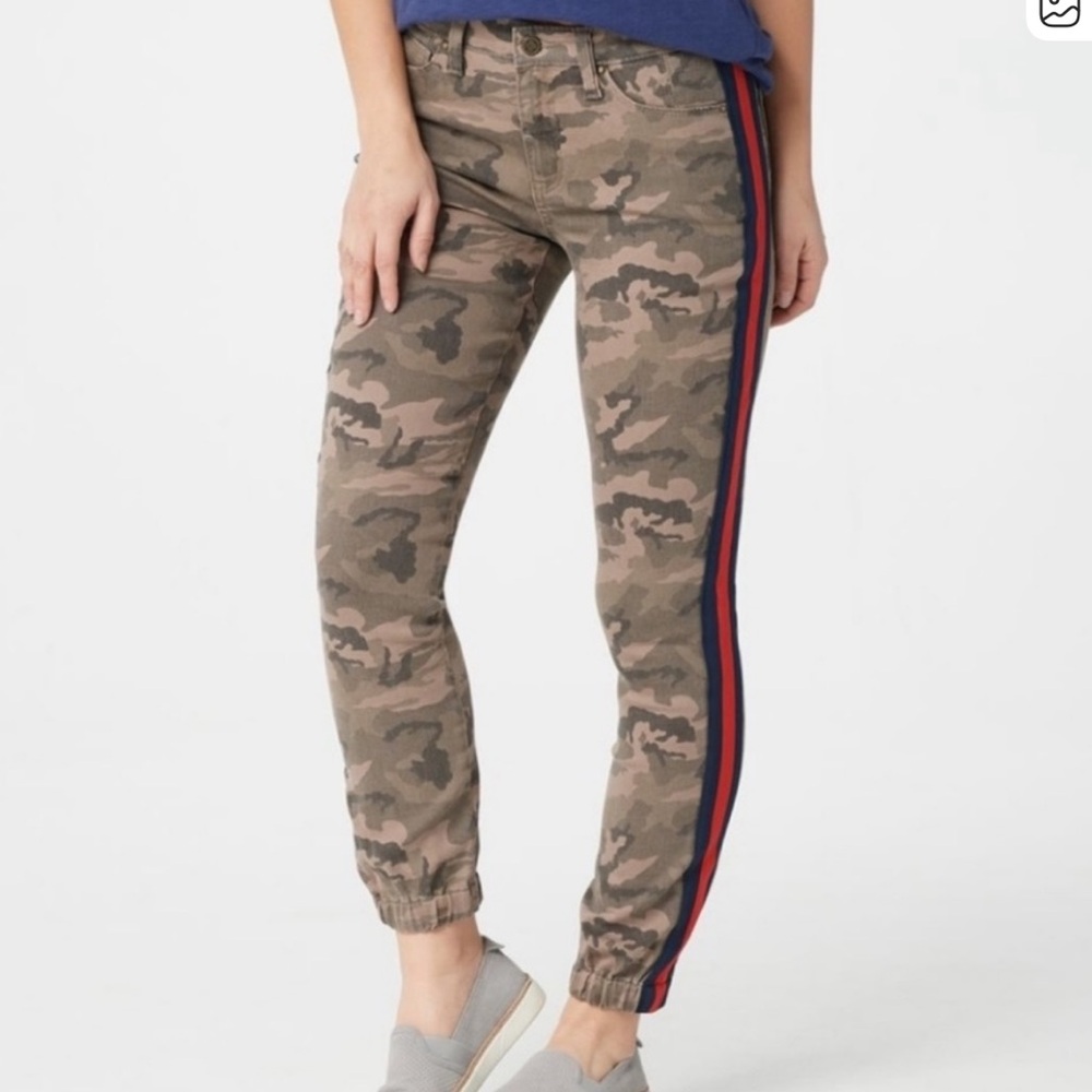 Laurie Felt Camouflage Power Silky camo jeans jogger style